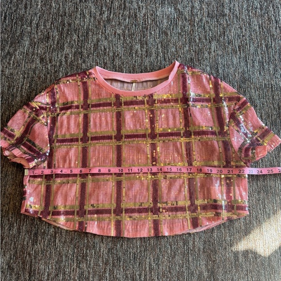 Free People Make it Easy sequins Tee size XS boxy crop - Picture 7 of 8